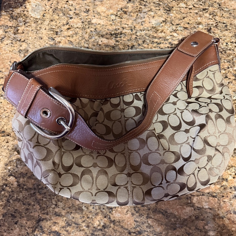 Coach Signature Shoulder Bag in Brown and Tan